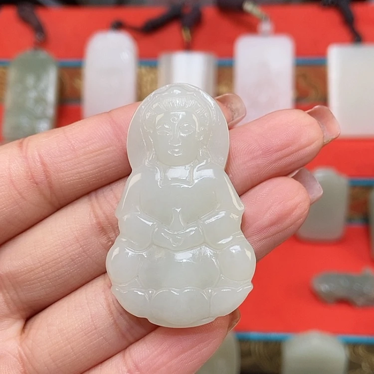 【闪购商品】颈饰未镶嵌和田玉