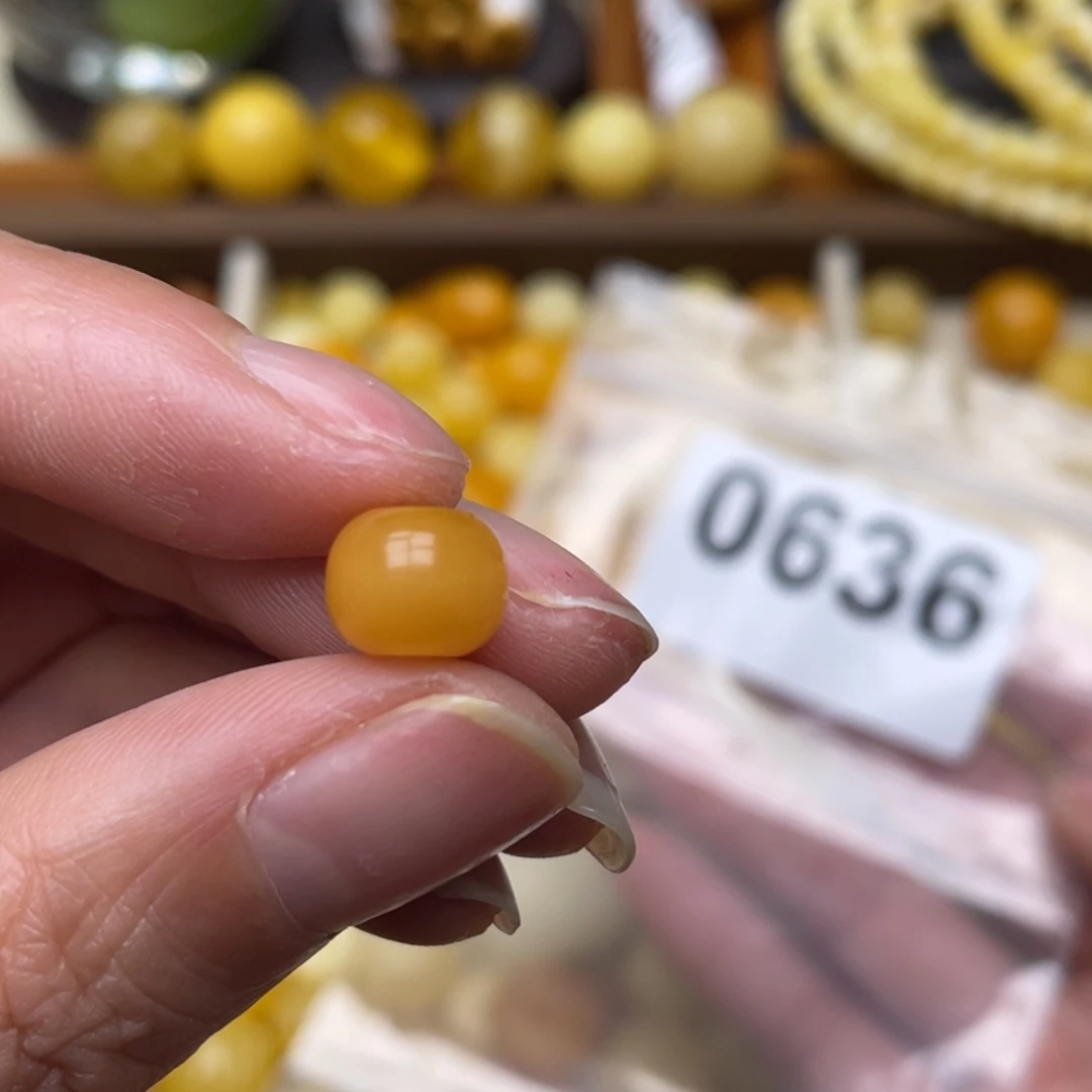 蜜蜡珠宝奇石未镶嵌9.