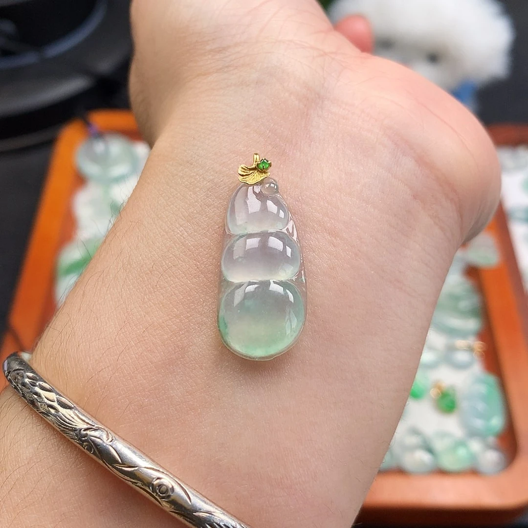 吊坠(不含链)未镶嵌翡翠福豆