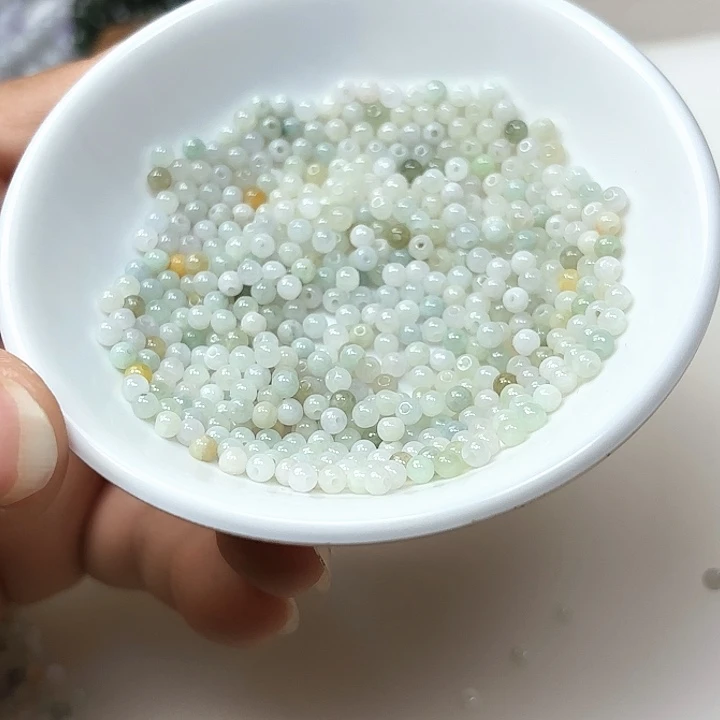翡翠未镶嵌颈饰散珠400颗卡3.4很小很小