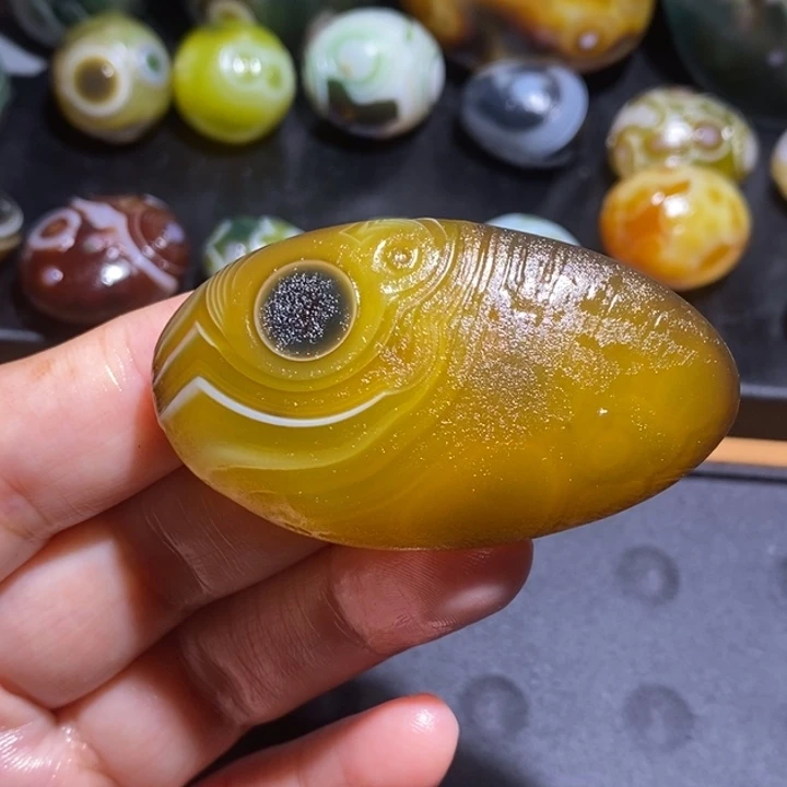 未镶嵌玛瑙/玉髓珠宝半成品69