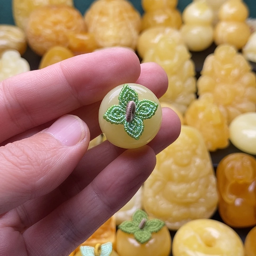 琥珀颈饰未镶嵌琥珀蜜蜡吊坠