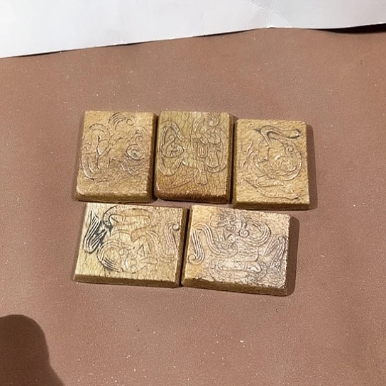 和田玉（糖玉）挂件未镶嵌用****3