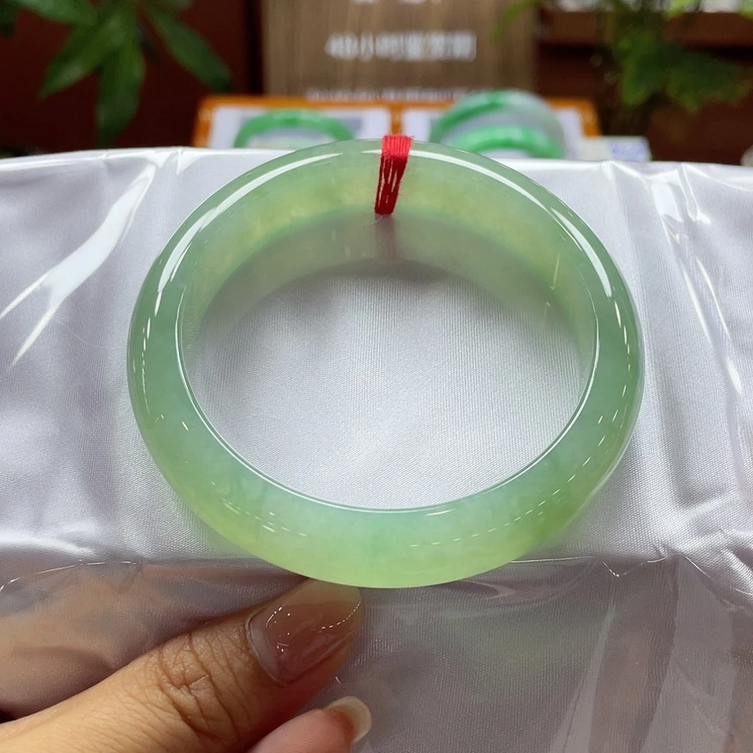 翡翠未镶嵌手镯46 号链接