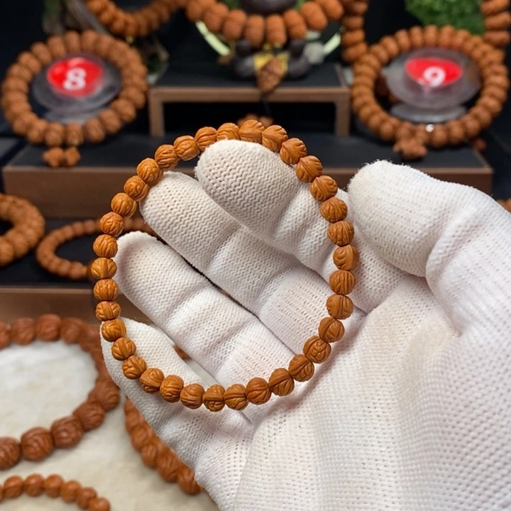 桃核吊坠?****?秦岭龙纹桃核