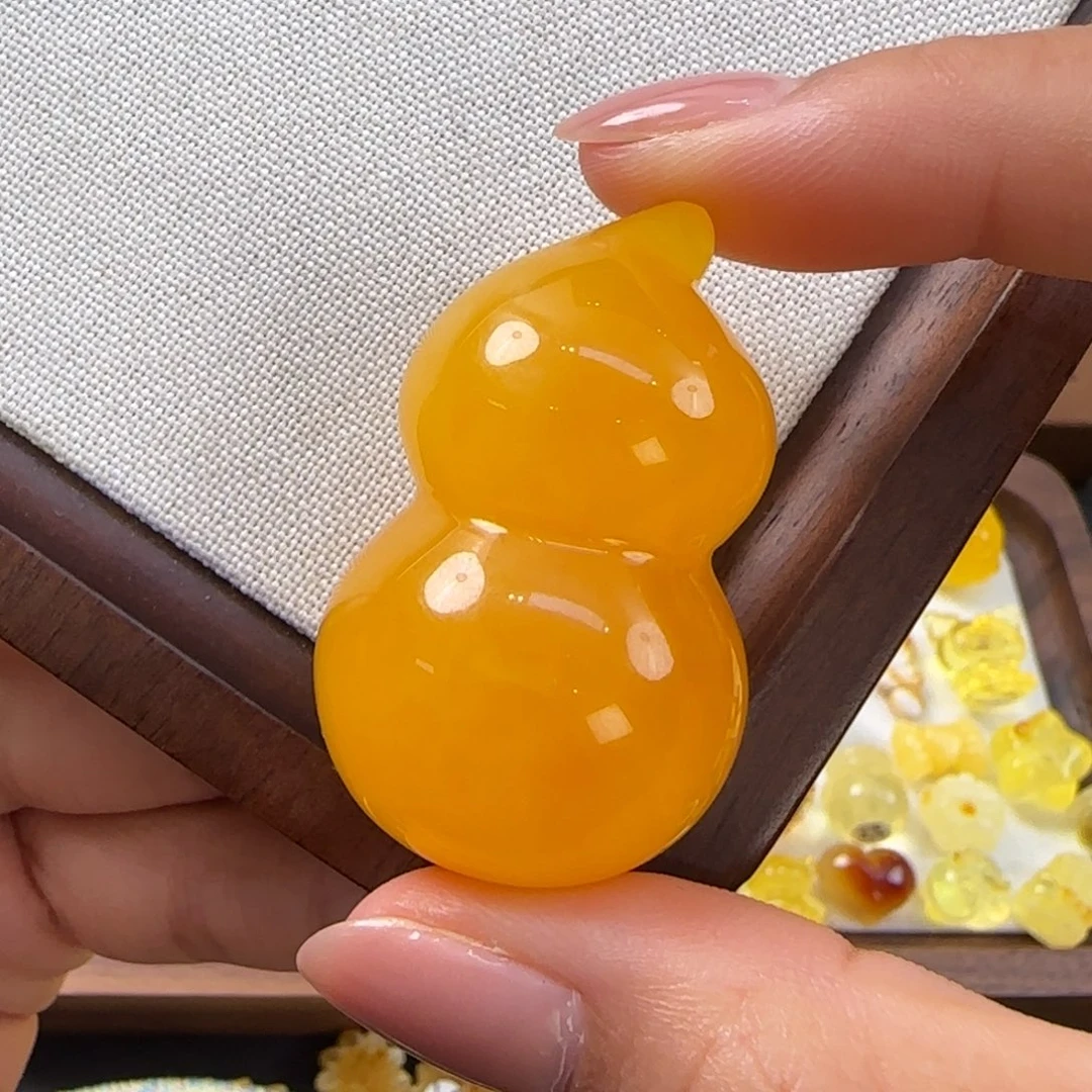 琥珀未镶嵌珠宝奇石蜜蜡