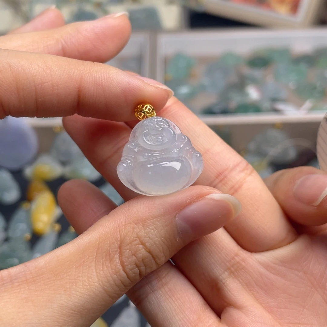 翡翠未镶嵌颈饰佛公一刀切