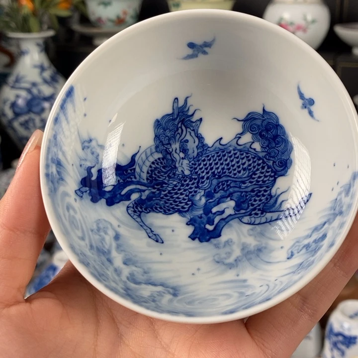 杯折葵非器，麒麟踏浪卧足缸杯