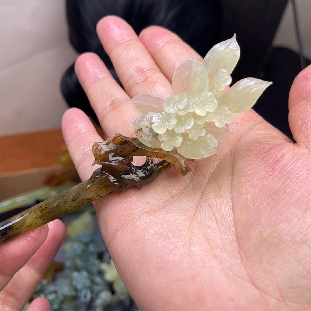 蛇纹石玉未镶嵌发饰