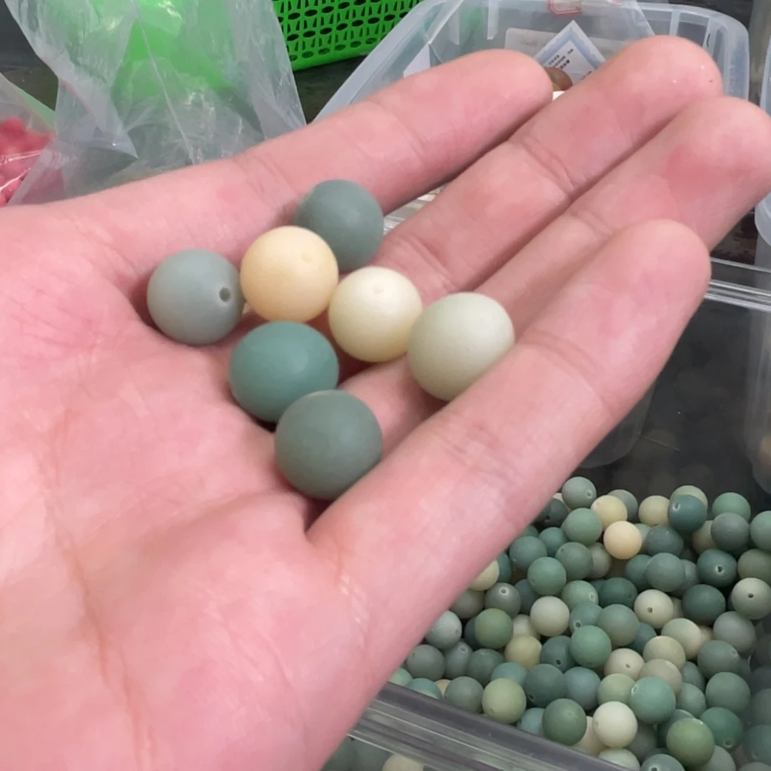 吊坠白玉菩提z12/100+10颗绿原果