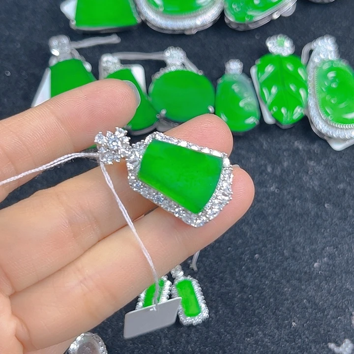 翡翠银S925镶嵌吊坠(不含链)