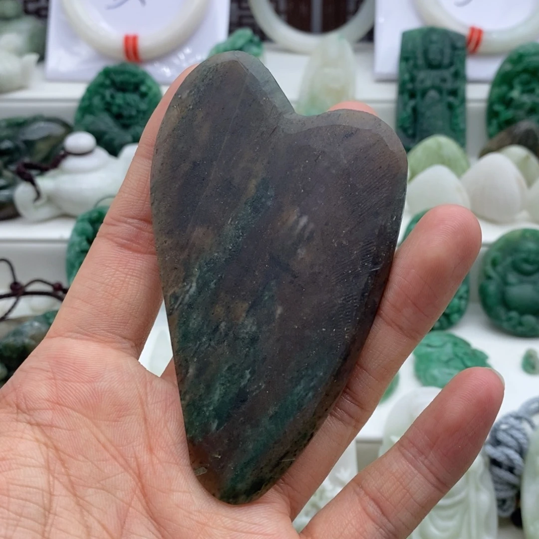 独山玉颈饰未镶嵌