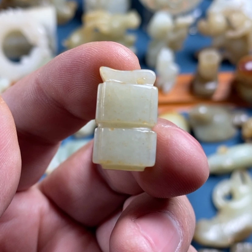 【闪购商品】未镶嵌和田玉挂件豆**！