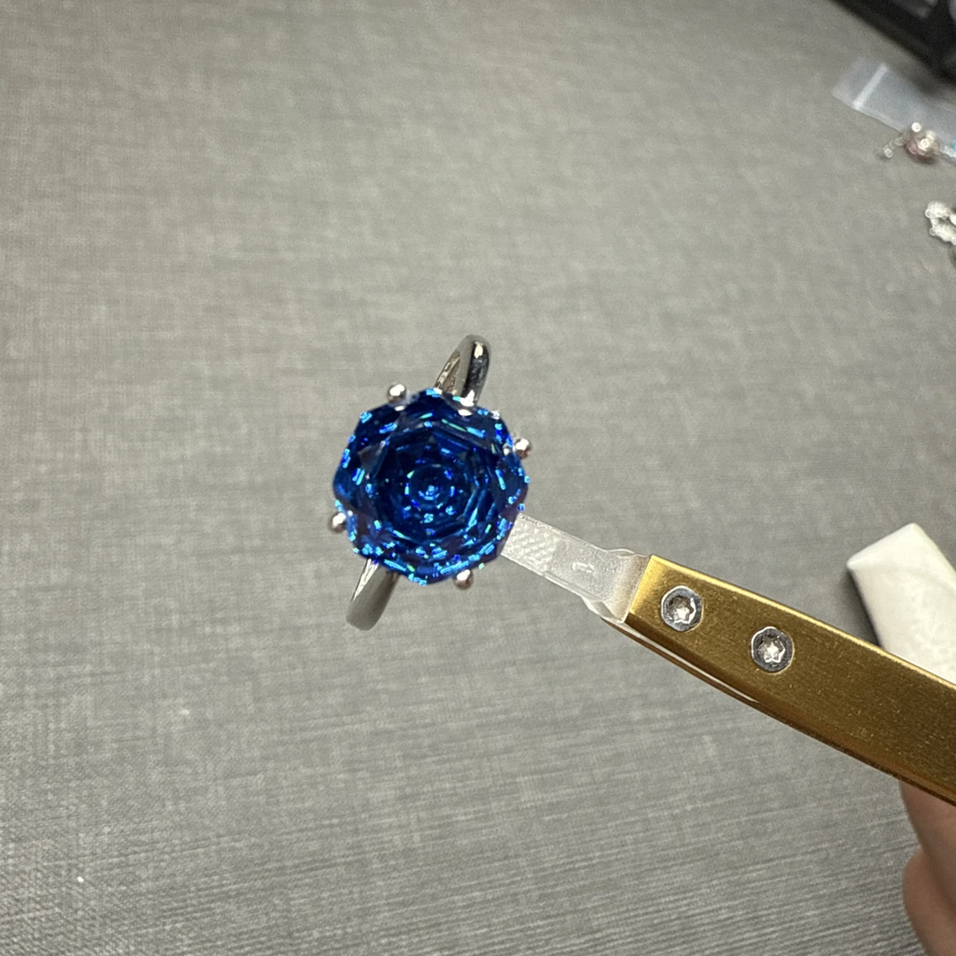 米纳斯吉拉斯州托帕石玫瑰切蓝色妖姬魔鬼蓝