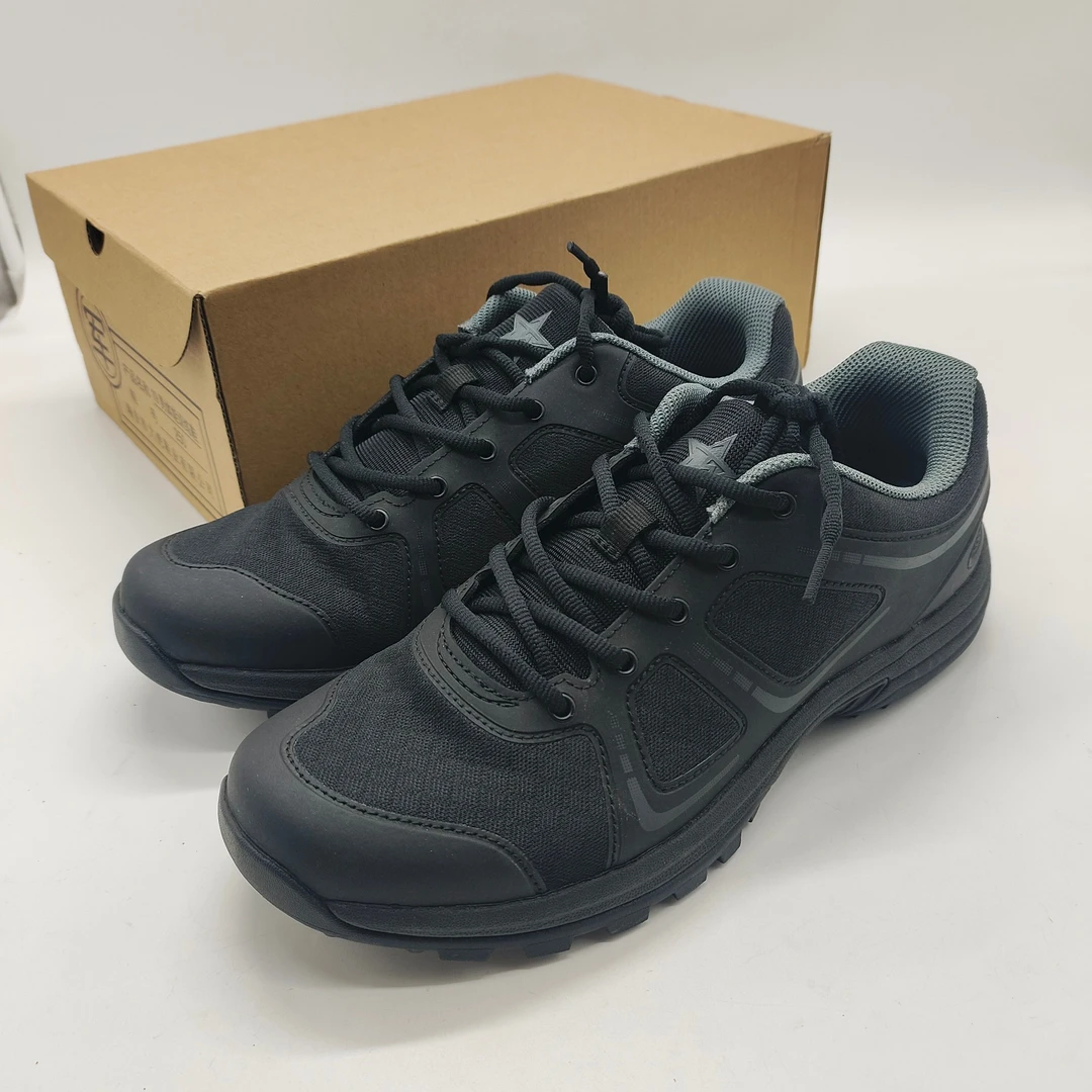 男士新式黑色户外体能训练鞋透气轻便耐磨跑步鞋