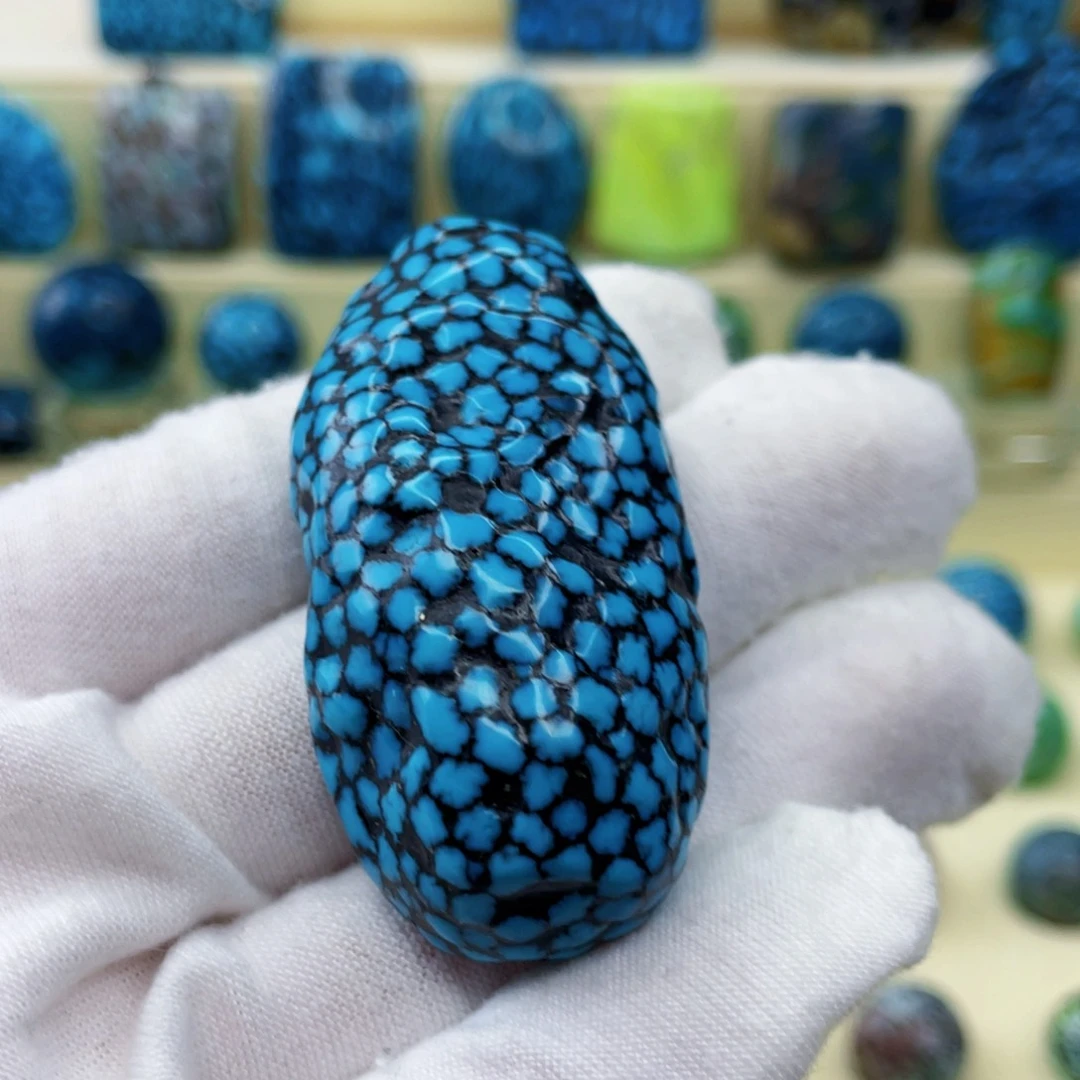 未镶嵌绿松石颈饰