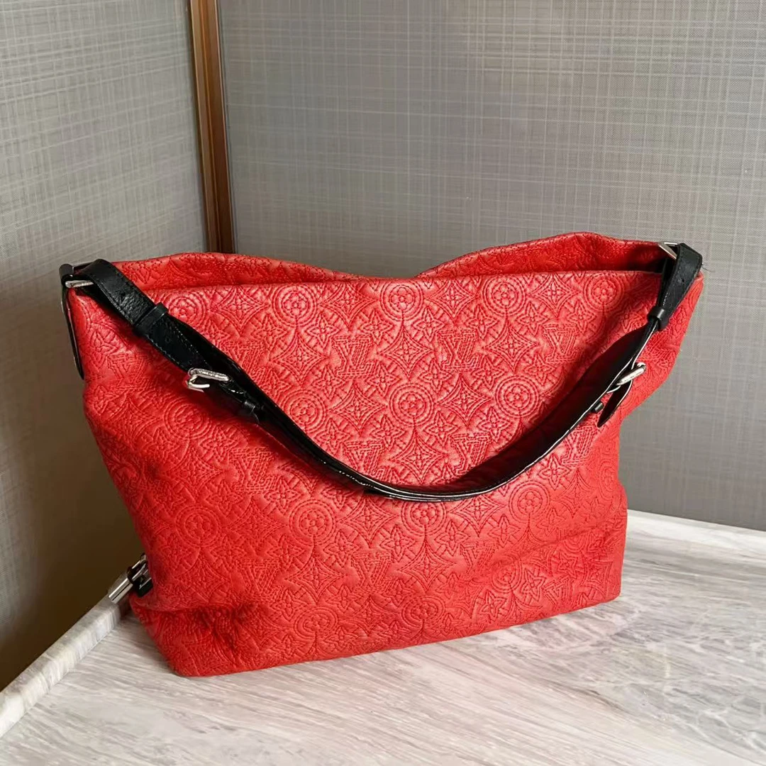 95新 LouisVuitton/路易威登 lv  红色 托特 单肩包/0000