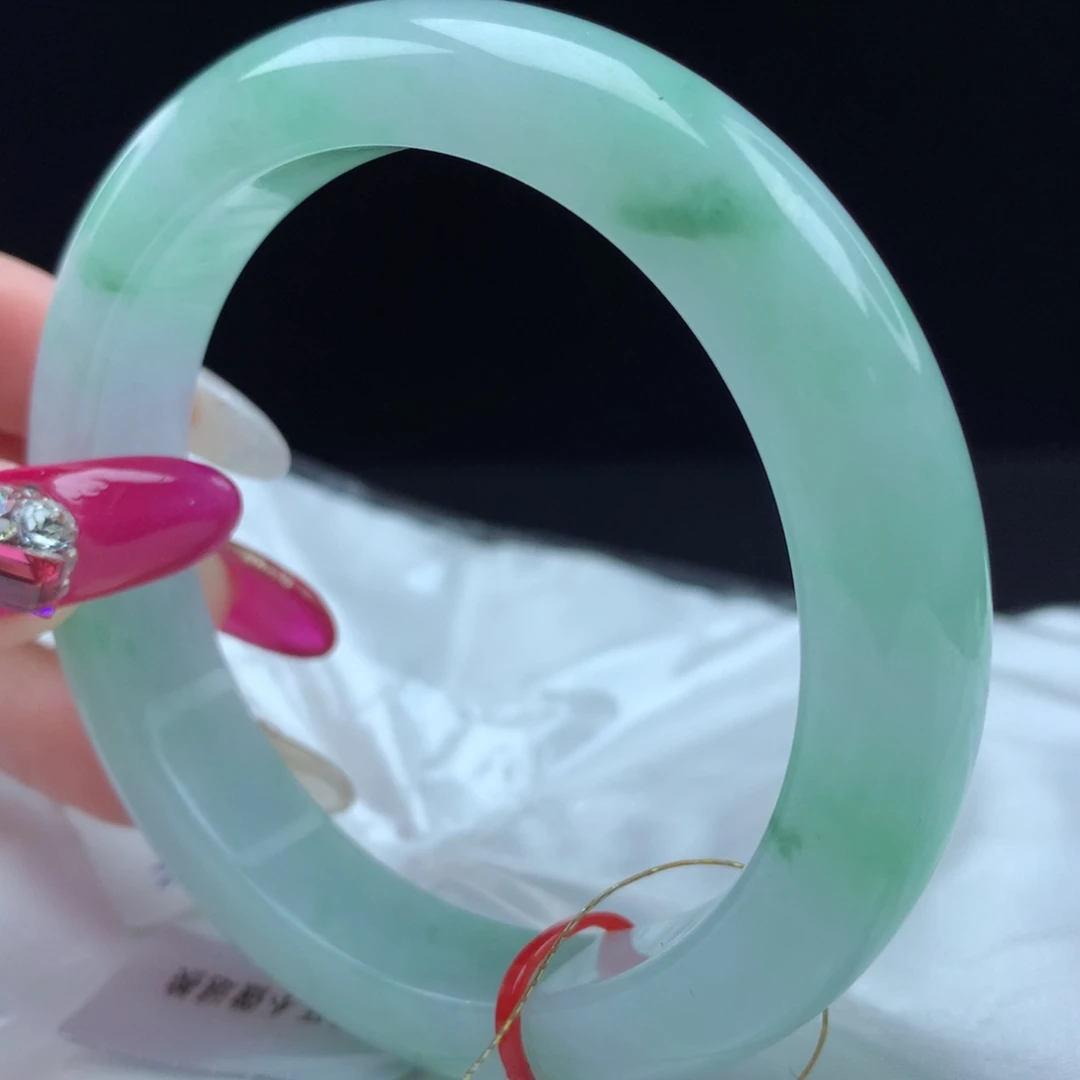 未镶嵌手镯翡翠114682，