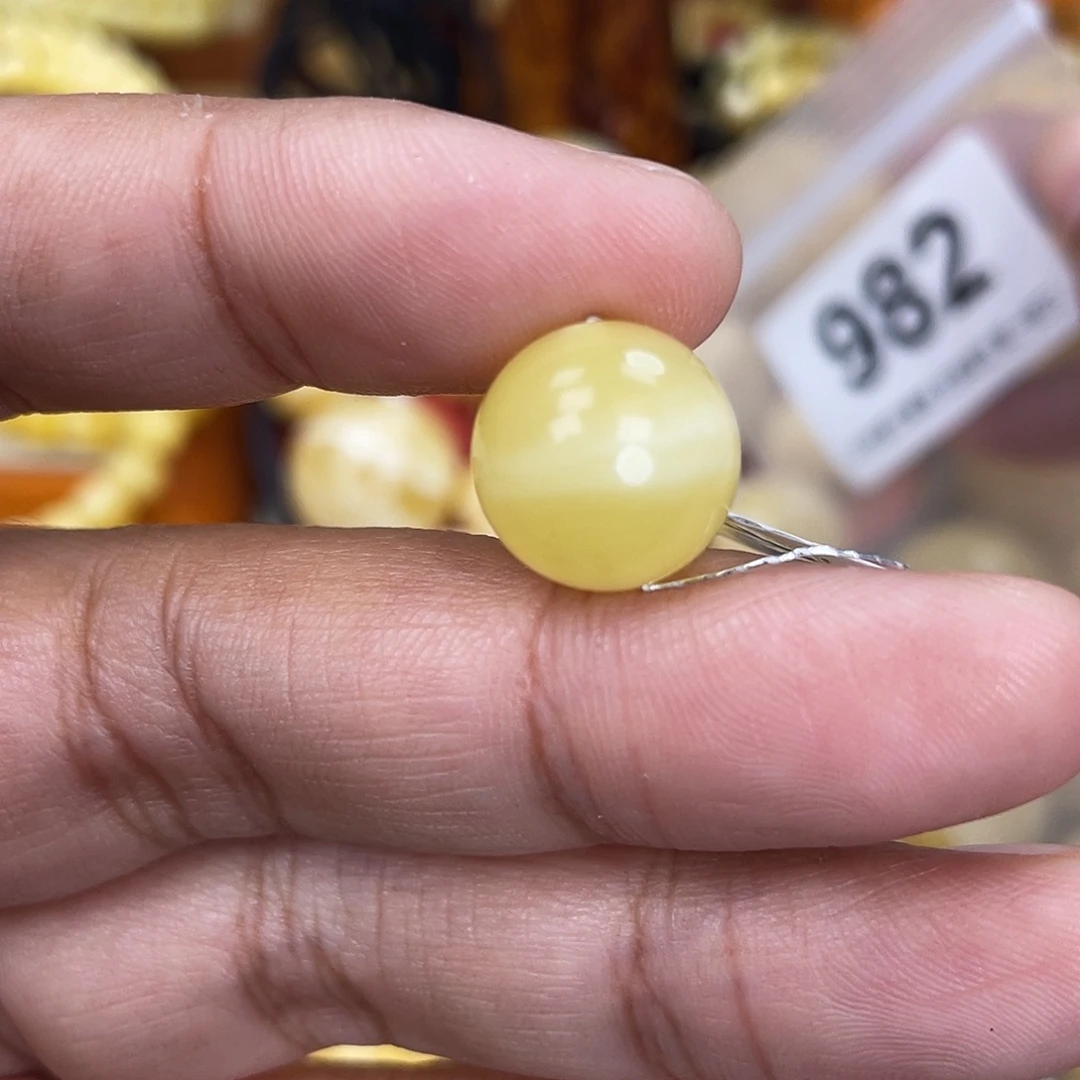 蜜蜡未镶嵌珠宝奇石平头13.2