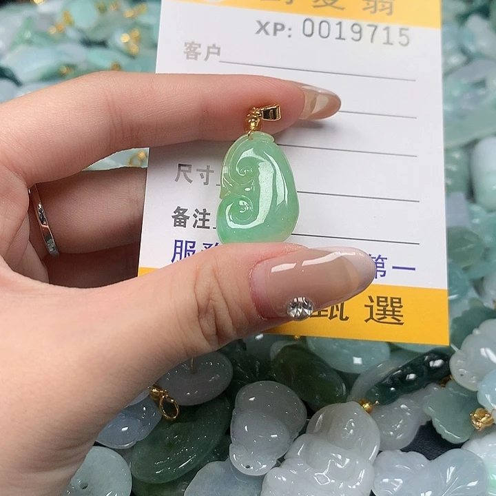 颈饰未镶嵌翡翠翡翠
