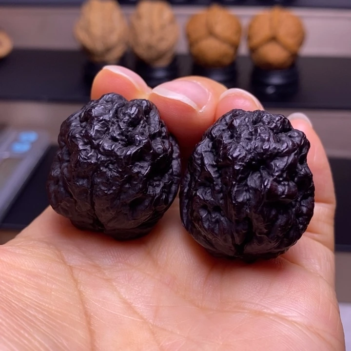 文玩核桃把件血舍利地闷4