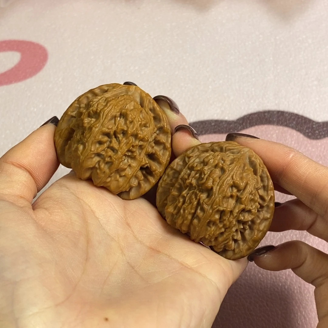 文玩核桃吊坠41白狮子58