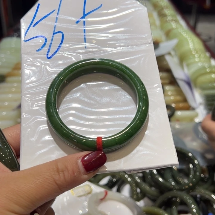 和田玉（糖玉）手镯未镶嵌虾****福