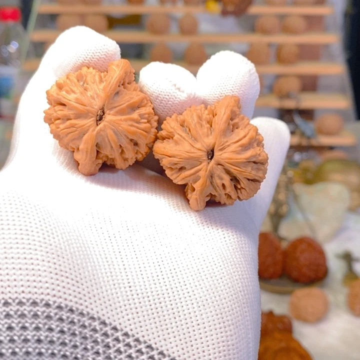 吊坠文玩核桃麦虎