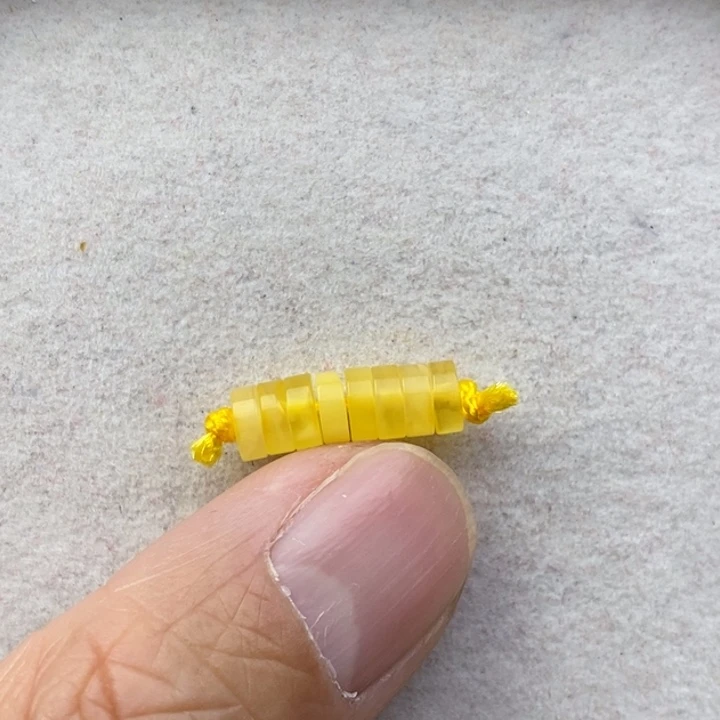 琥珀未镶嵌裸石微瑕卡5.5