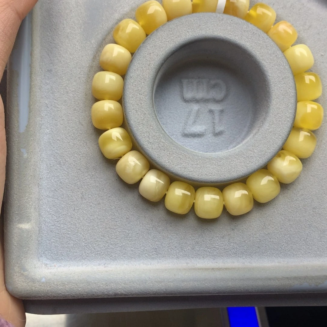 蜜蜡珠宝奇石未镶嵌18