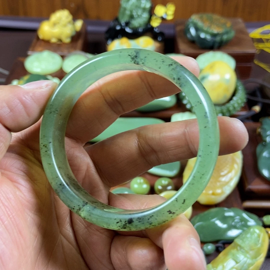 蛇纹石玉未镶嵌手镯58