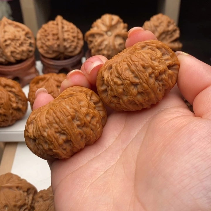 O***G文玩核桃把件磨盘