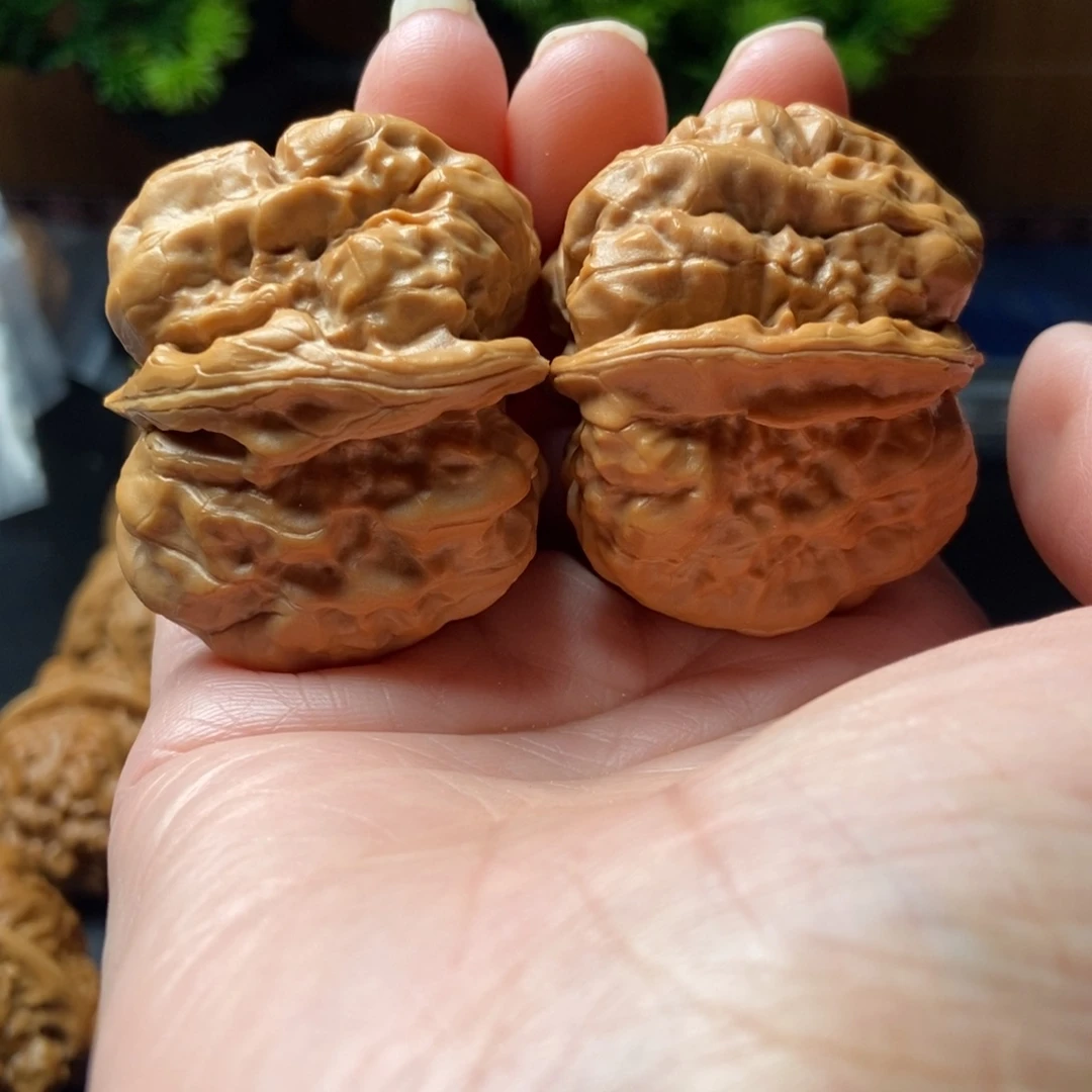 多***跑文玩核桃把件蛤蟆头