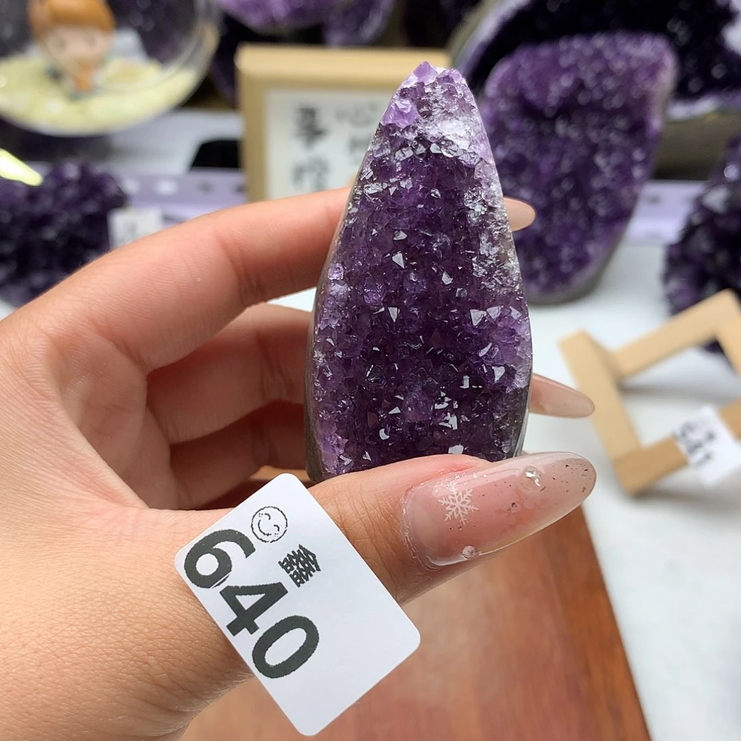 未镶嵌大型摆件（非配饰）水晶