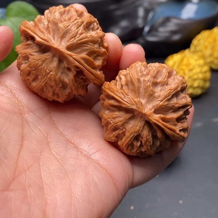 泓***场把件文玩核桃山地苹果42尺