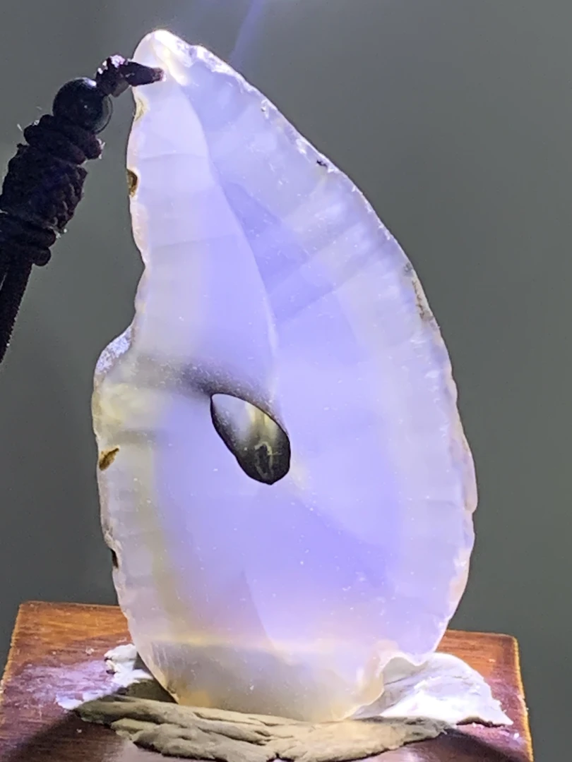 玛瑙吊坠挂件4062尺寸81/40/5mm