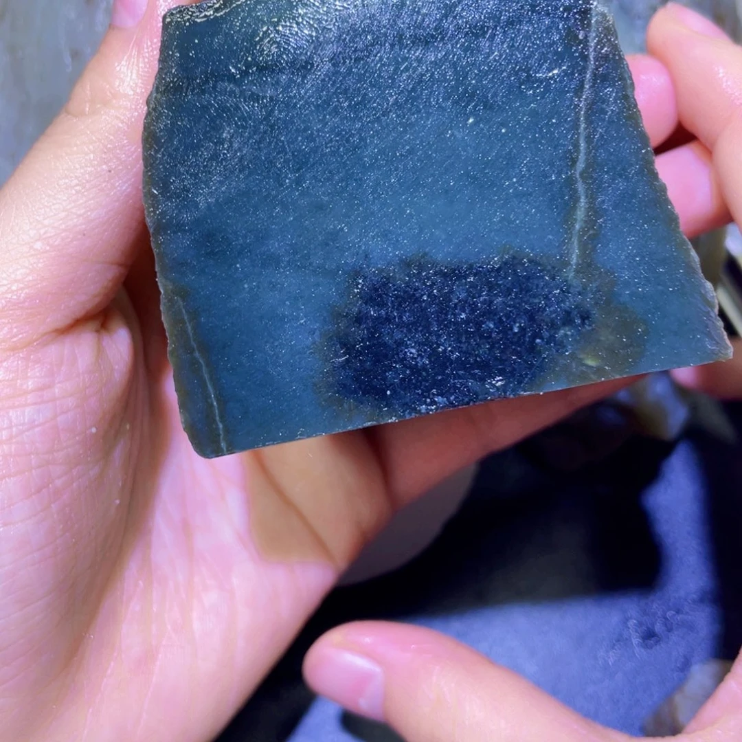 和田玉未镶嵌珠宝半成品