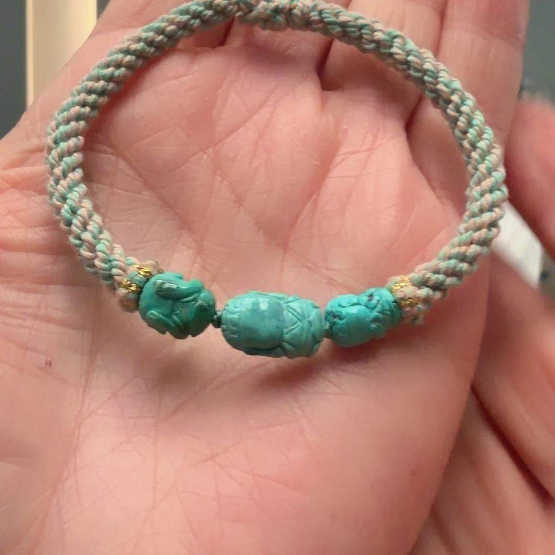 绿松石未镶嵌颈饰