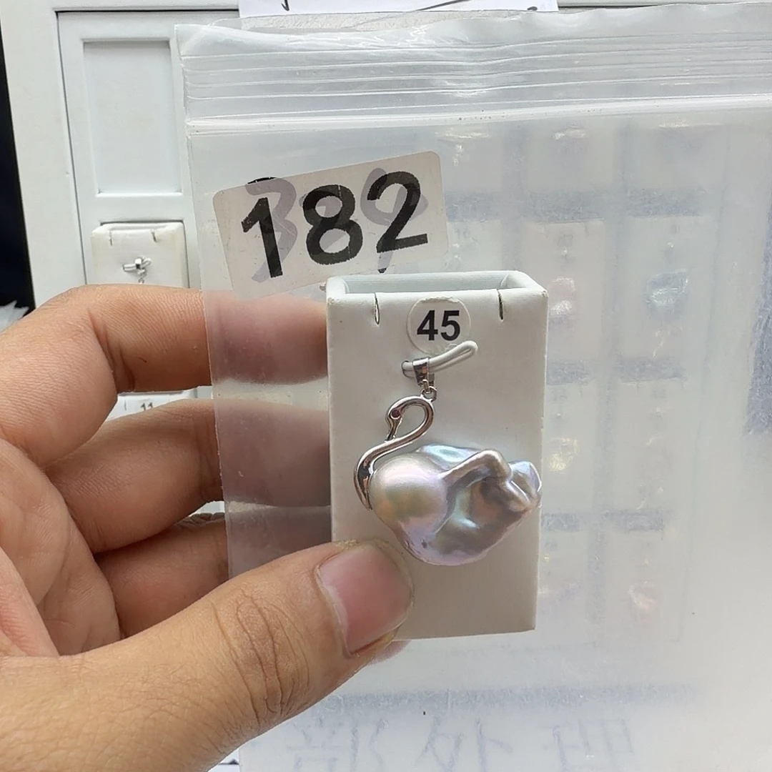 淡水珍珠颈饰合金