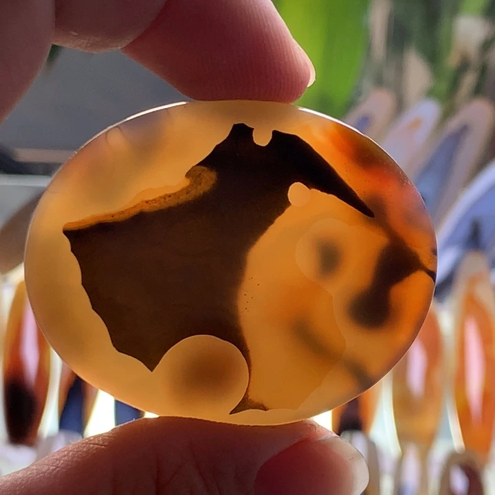 未镶嵌玛瑙/玉髓珠宝半成品165