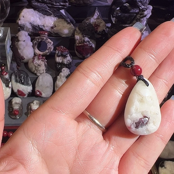 天然辰砂贵州天然万山原石