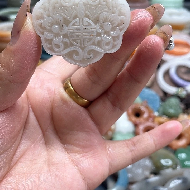 石英质玉手镯合金