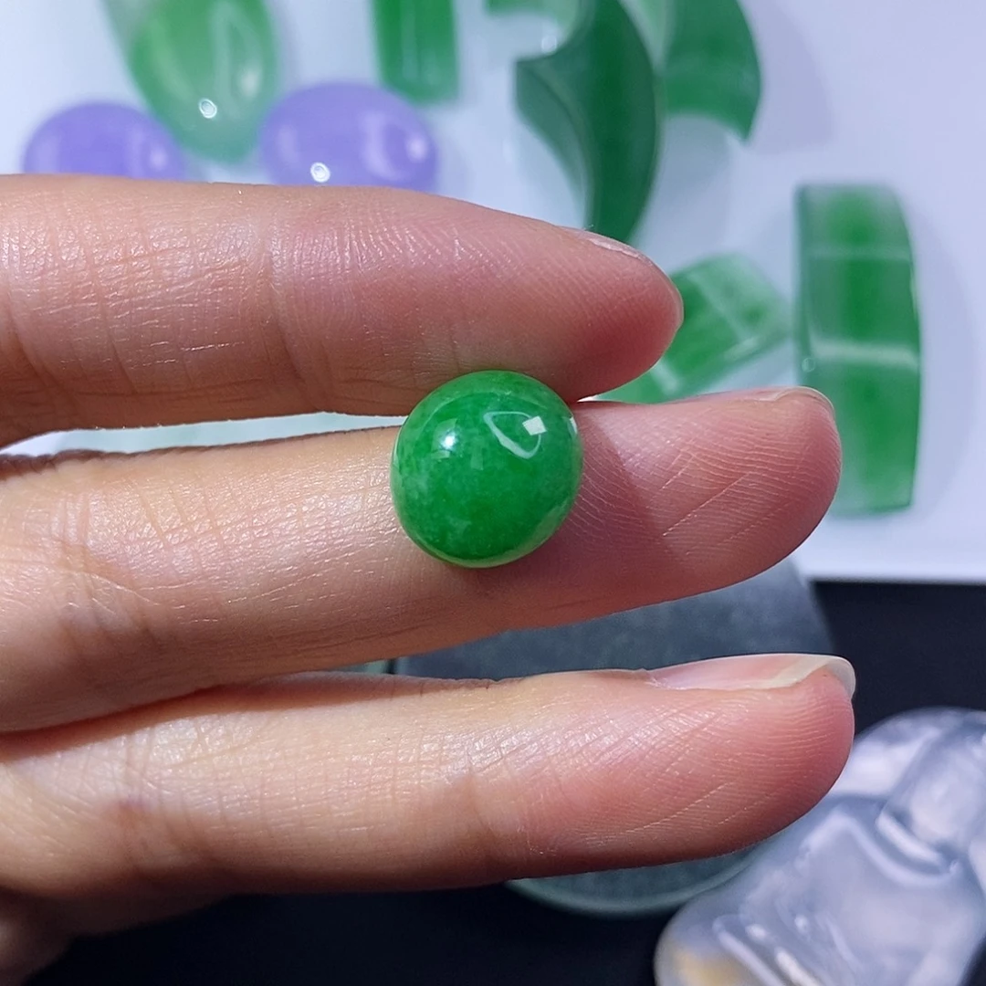 定制翡翠未镶嵌翡翠蛋面