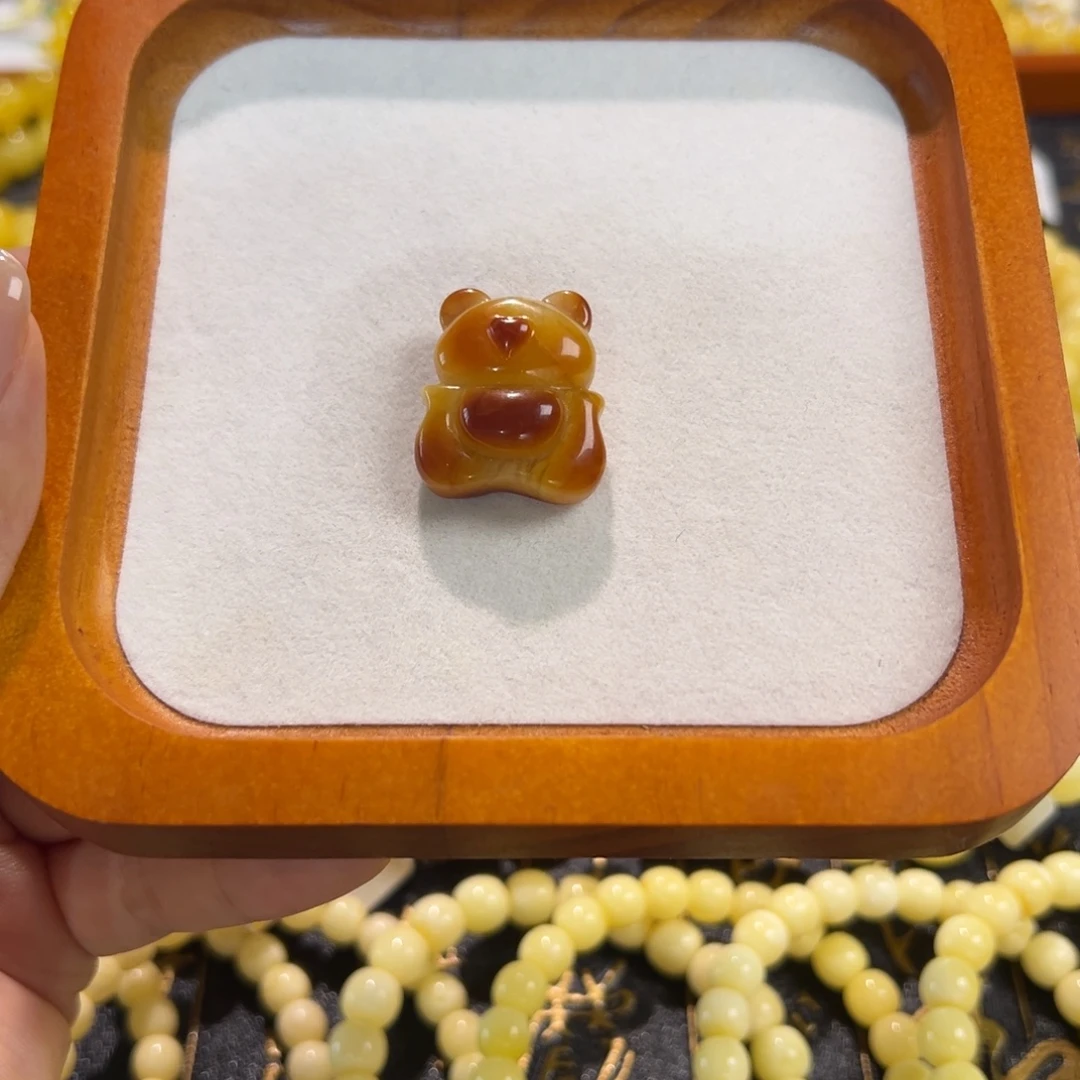 琥珀未镶嵌手链小熊吊坠