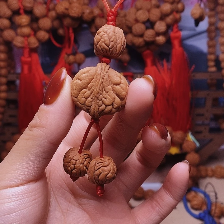 吊坠桃核龙纹桃枭