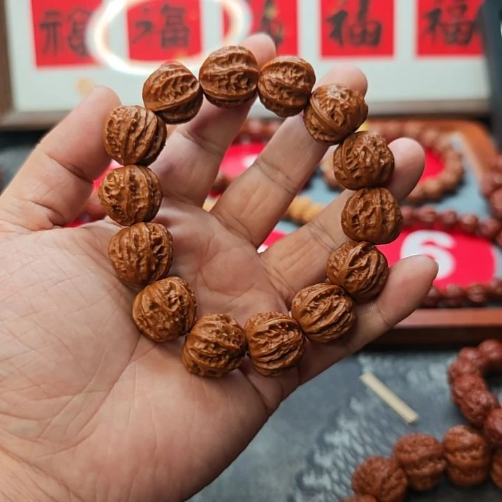 A***卍文玩核桃手串树王京八棱