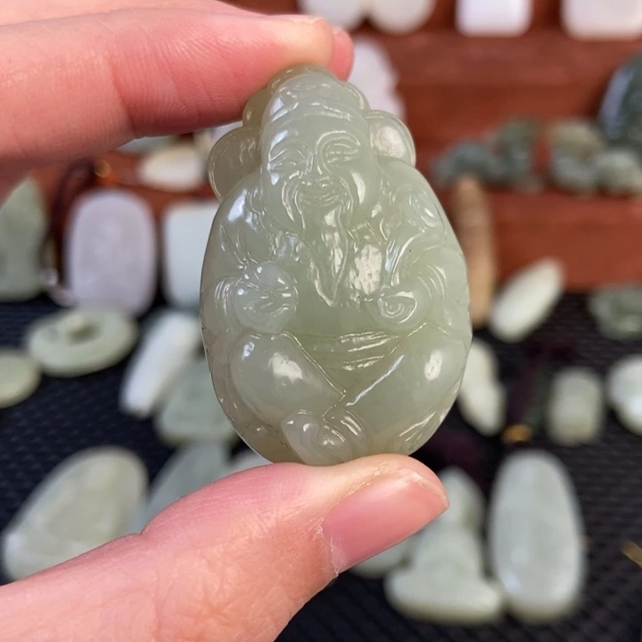 鹏***和田玉未镶嵌颈饰