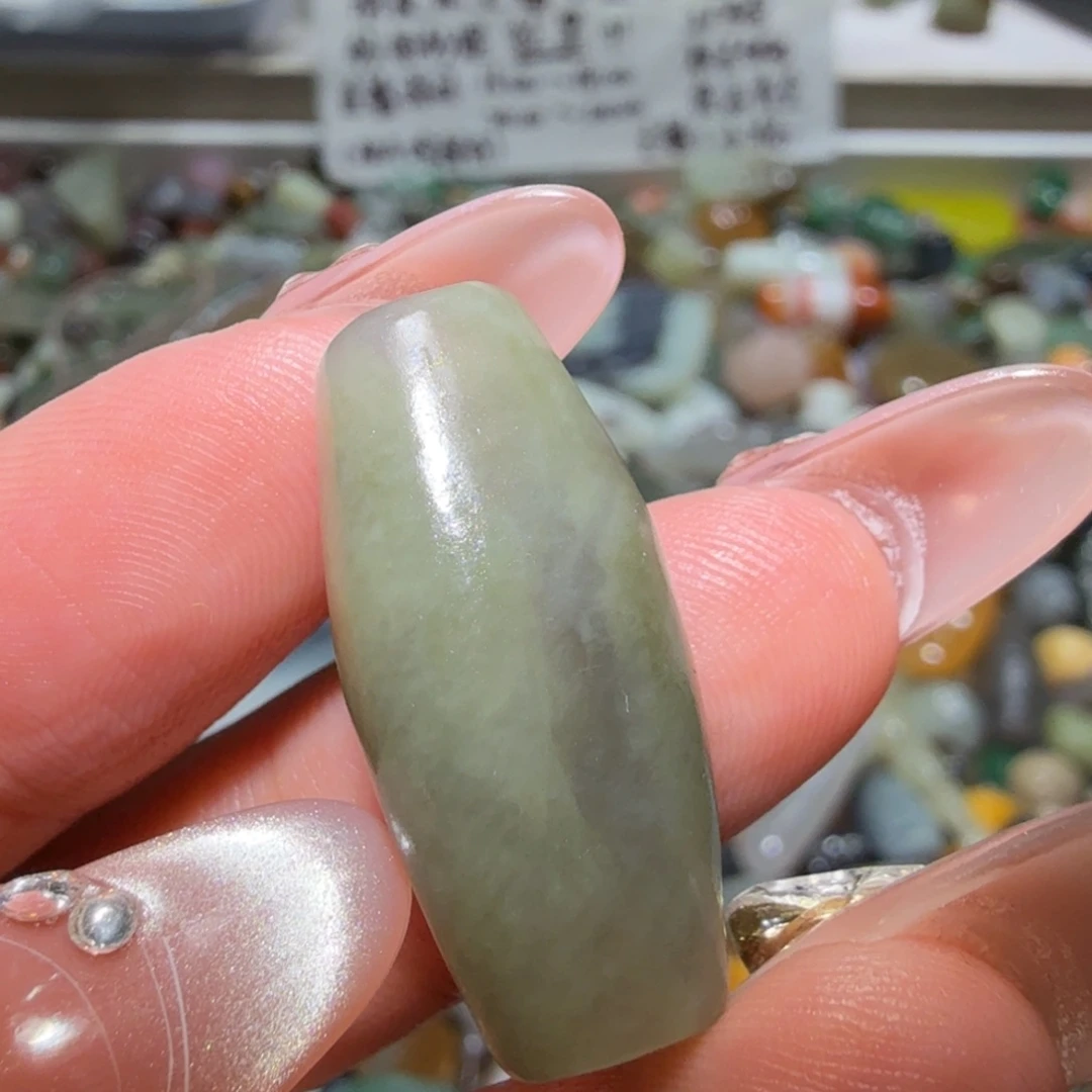 和田玉未镶嵌珠宝半成品