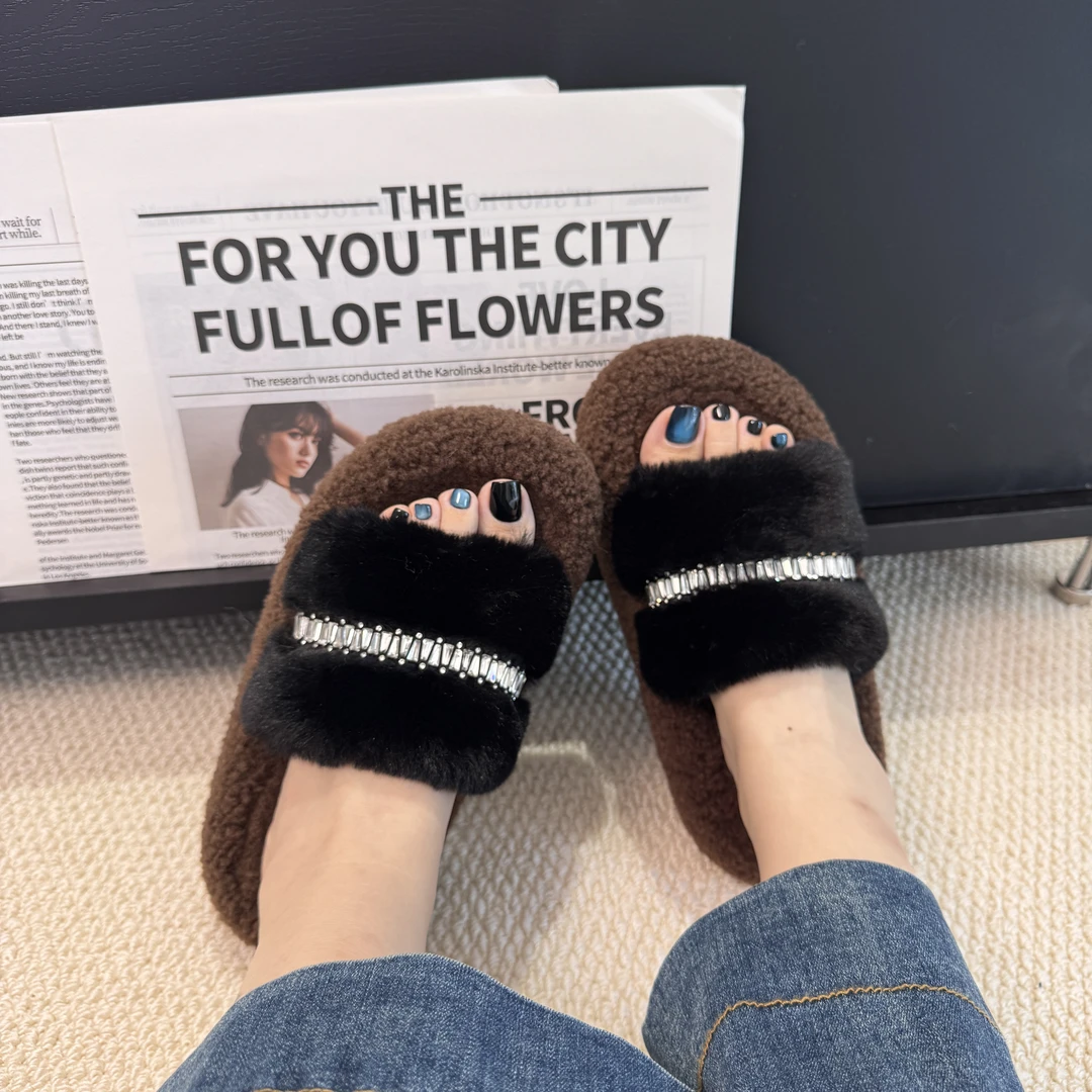 毛毛拖鞋女外穿2025年新款秋冬网红时尚百搭水钻厚底加绒一字棉拖