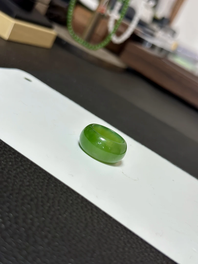 【俄料】和田玉碧玉老坑粉阳绿果阳绿大宽版戒圈扳指18.5×13×4.5mm